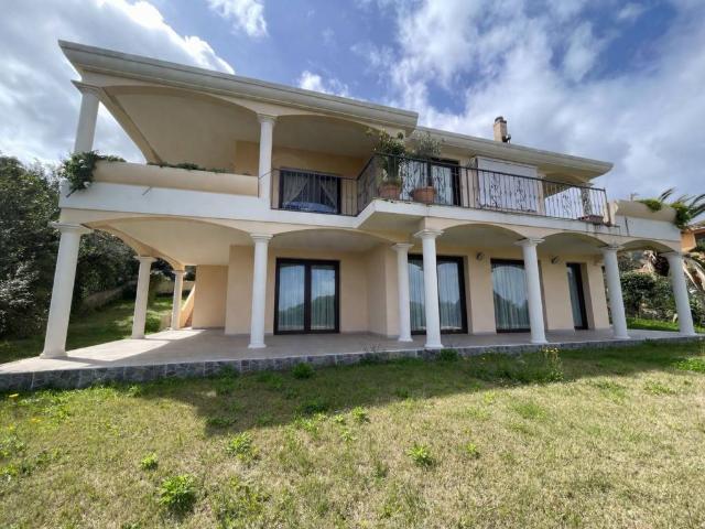 Villa Indipendente in vendita a Capoterra, Sardigna/Sardegna