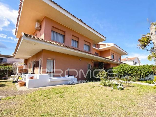 Villa Indipendente in vendita a La Maddalena, Capoterra