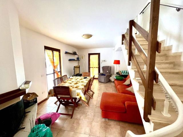 Villa Indipendente in vendita a Cappadocia, Abruzzo