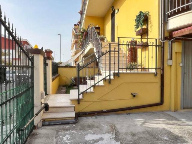 Villa Indipendente in vendita a Colle Forche, Cappelle sul Tavo