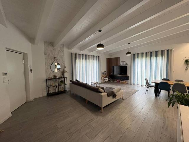 Villa Indipendente in vendita a Cappelle Sul Tavo, Abruzzo