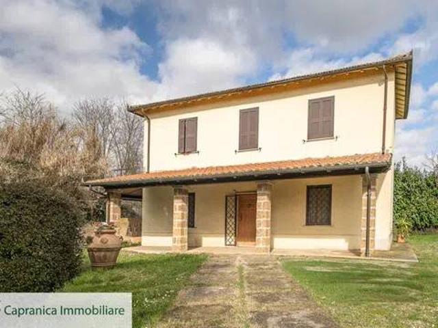Villa Indipendente in vendita a Capranica, Lazio