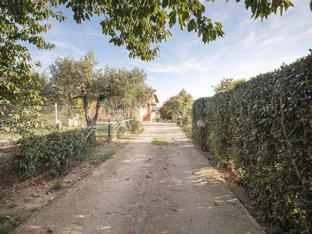 Villa Indipendente in vendita a Caprarola, Lazio