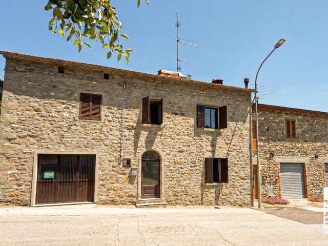 Villa Indipendente in vendita a Caprese Michelangelo, Toscana