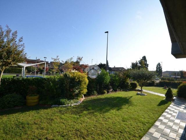 Villa Indipendente in vendita a Capriano Del Colle, Lombardia