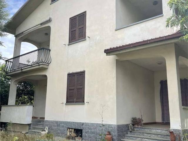 Villa Indipendente in vendita a Capriata d'Orba, Alessandria