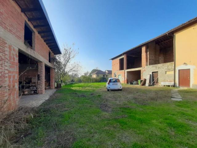 Villa Indipendente in vendita a Capriata d'Orba, Alessandria