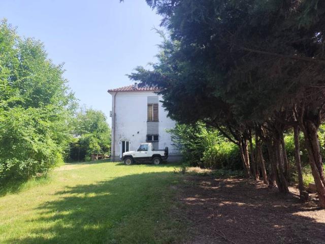 Villa Indipendente in vendita a Pratalborato, Capriata d'Orba