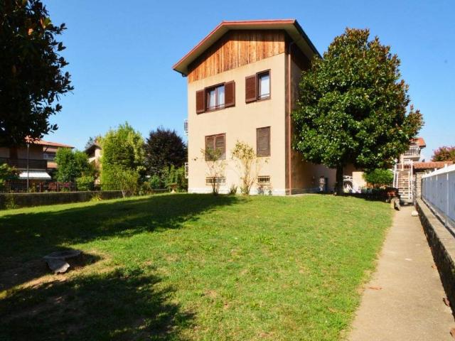 Villa Indipendente in vendita a Capriate, Capriate San Gervasio