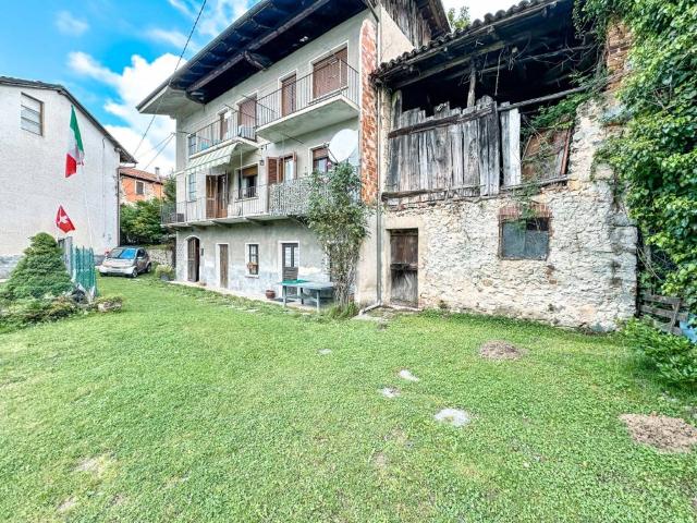Villa Indipendente in vendita a Piemonte, Biella