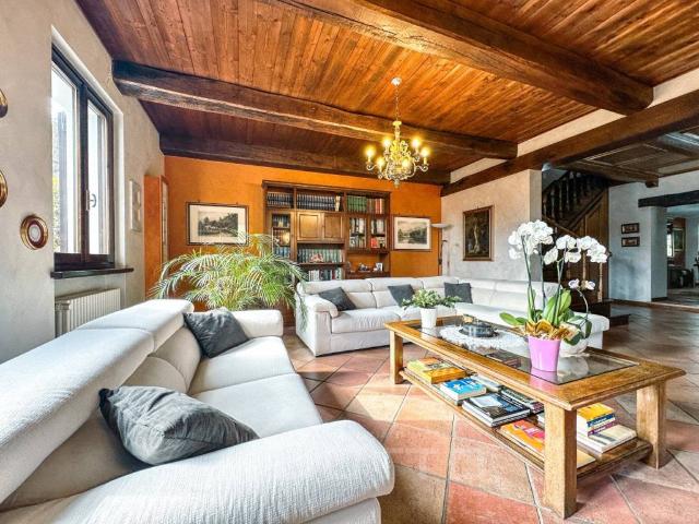 Villa Indipendente in vendita a Piemonte, Biella