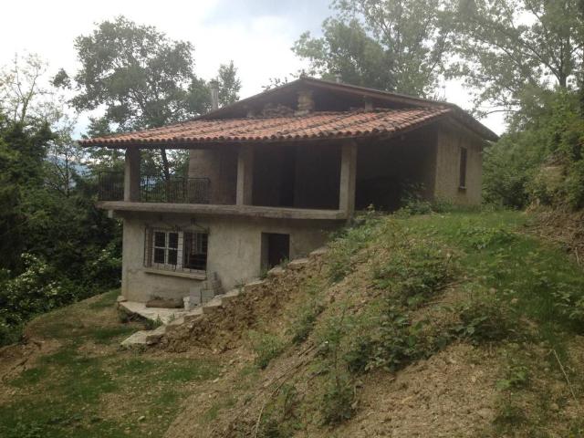 Rustico in vendita a Caprino Bergamasco, Lombardia