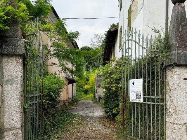 Villa Indipendente in vendita a Rubiana, Caprino Veronese