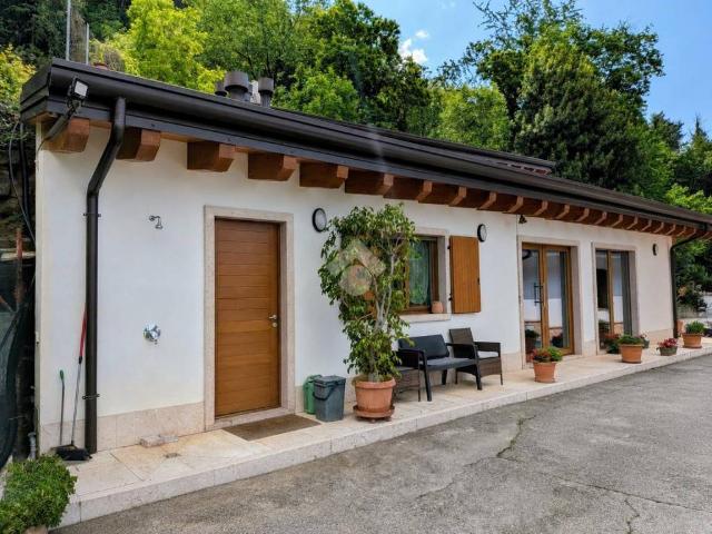 Villa Indipendente in vendita a Caprino Veronese, Veneto