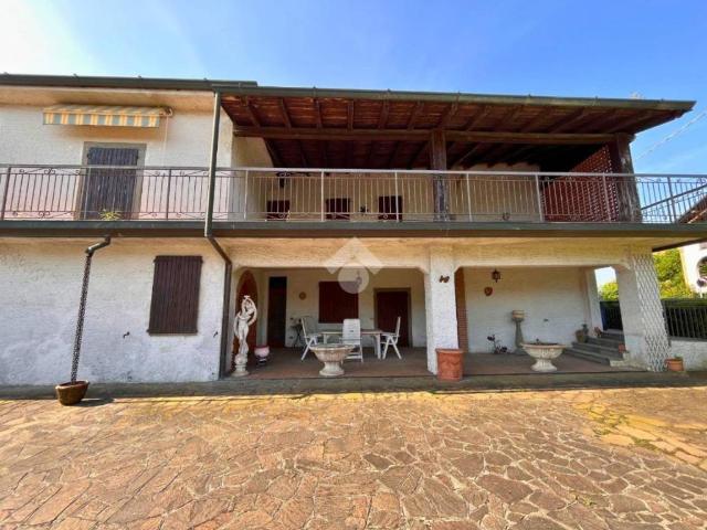 Villa Indipendente in vendita a Pirlotti, Capriolo
