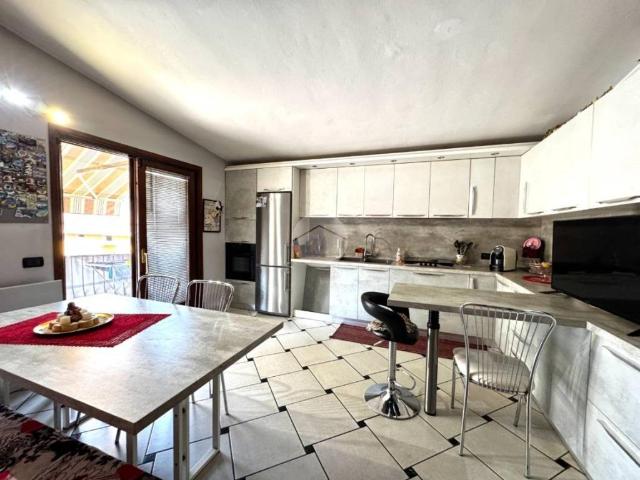 Villa Indipendente in vendita a Capriolo, Lombardia
