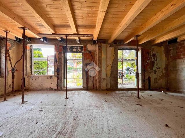 Villa Indipendente in vendita a Capriolo, Lombardia