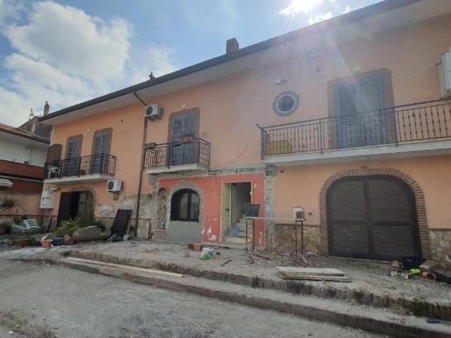 Villa Indipendente in vendita a Capua, Campania