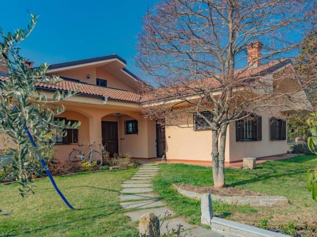 Villa Indipendente in vendita a Piemonte, Cuneo