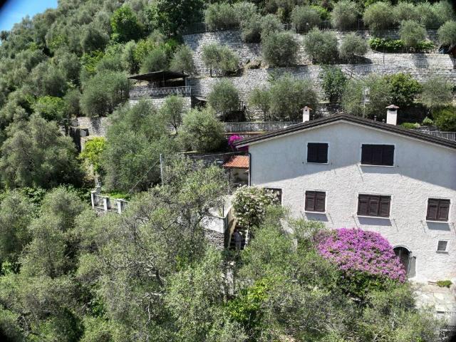 Villa Indipendente in vendita a Rivarola, Carasco