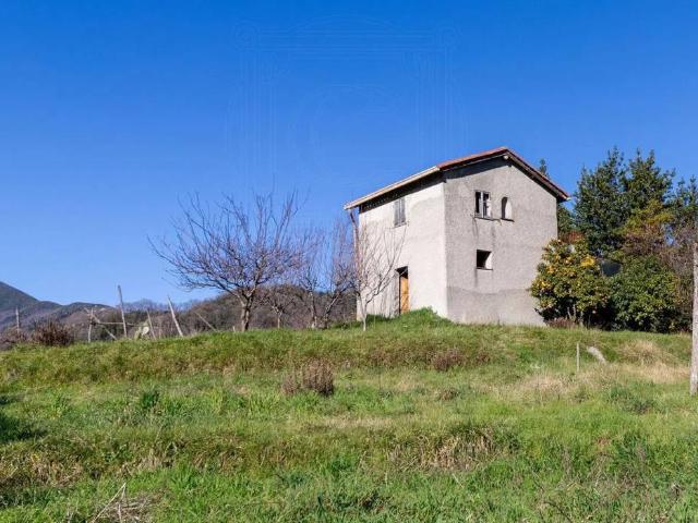 Villa Indipendente in vendita a Carasco, Liguria