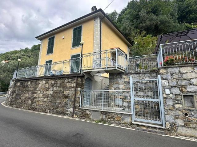 Villa Indipendente in vendita a Carasco, Liguria