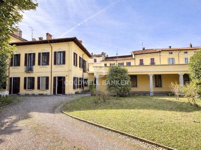Villa Indipendente in vendita a Realdino, Carate Brianza