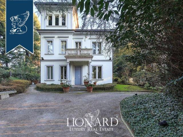 Villa Indipendente in vendita a Carate Brianza, Lombardia