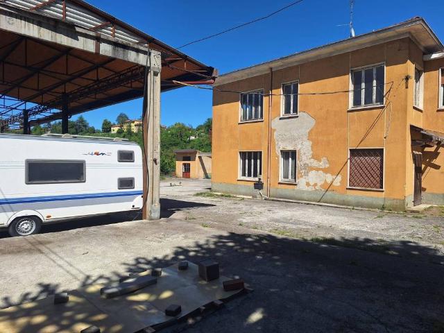 Villa Indipendente in vendita a Realdino, Carate Brianza