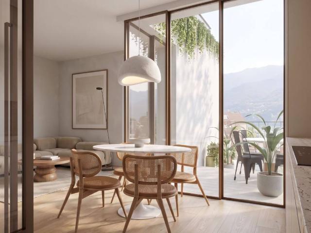 Villa Indipendente in vendita a Somaina, Carate Urio
