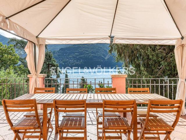 Villa Indipendente in vendita a Ponte, Carate Urio