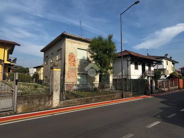 Villa Indipendente in vendita a Caravaggio, Lombardia