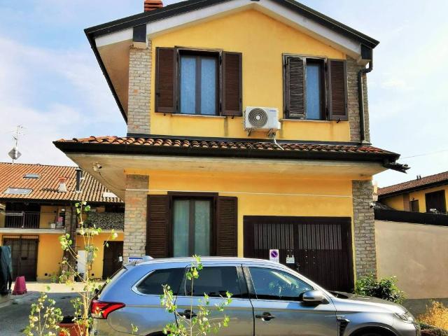 Villa Indipendente in vendita a Vidalengo, Caravaggio