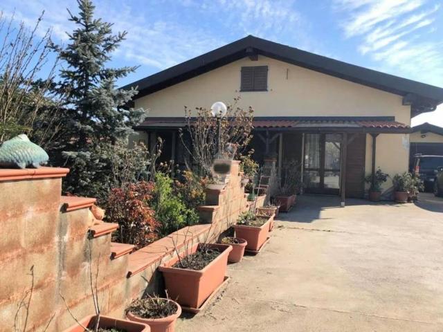 Villa Indipendente in vendita a Piemonte, Alessandria