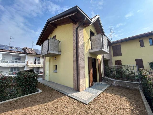 Villa Indipendente in vendita a Carbonate, Lombardia