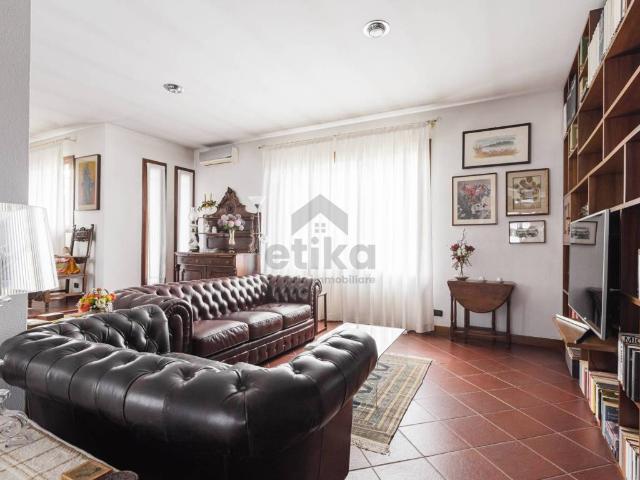 Villa Indipendente in vendita a Carbonera, Veneto