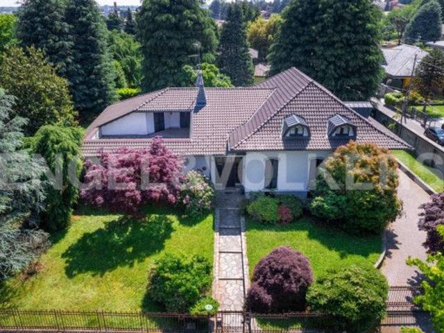 Villa Indipendente in vendita a Cuoricino, Cardano Al Campo