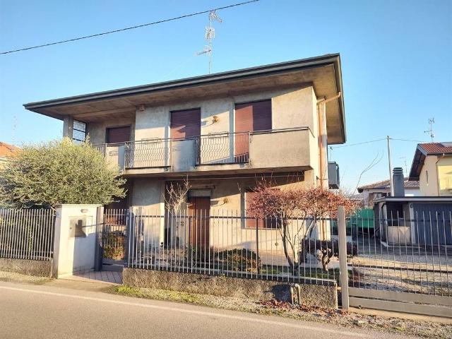 Villa Indipendente in vendita a Cuoricino, Cardano Al Campo