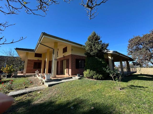 Villa Indipendente in vendita a Piemonte, Cuneo