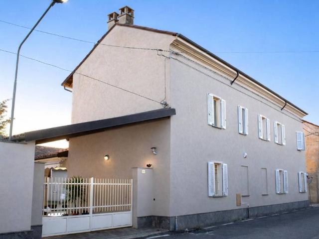 Villa Indipendente in vendita a Piemonte, Vercelli
