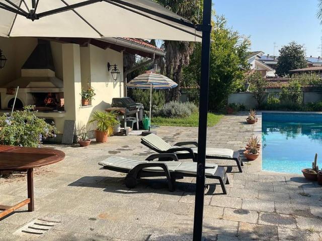 Villa Indipendente in vendita a Piemonte, Vercelli
