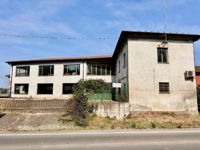 Villa Indipendente in vendita a Piemonte, Alessandria