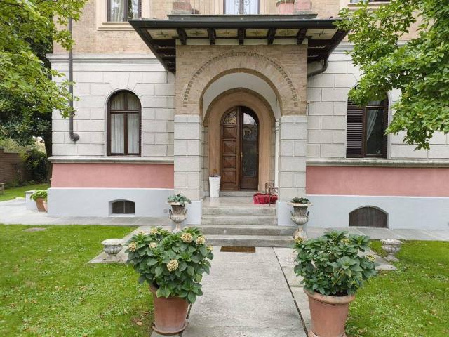 Villa Indipendente in vendita a Piemonte, Torino