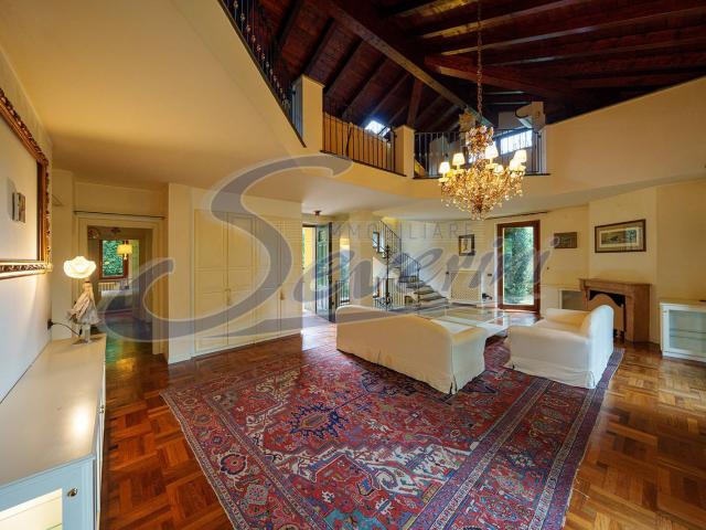 Villa Indipendente in vendita a Carimate, Lombardia