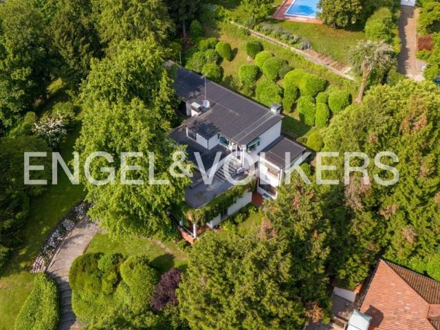 Villa Indipendente in vendita a Carimate, Lombardia