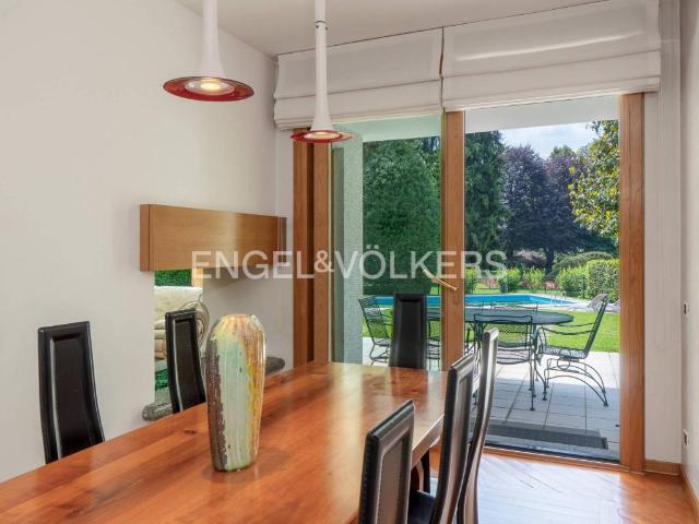 Villa Indipendente in vendita a Carimate, Lombardia