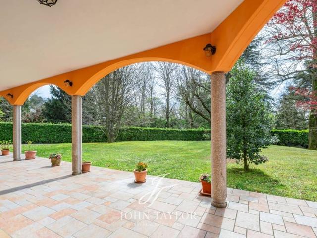 Villa Indipendente in vendita a Carimate, Lombardia