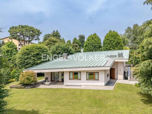 Villa Indipendente in vendita a Carimate, Lombardia