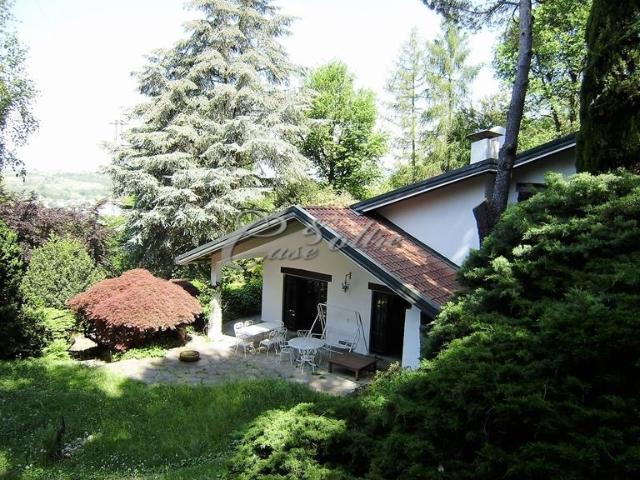 Villa Indipendente in vendita a Carimate, Lombardia