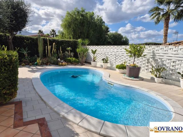 Villa Indipendente in vendita a Carini, Sicilia